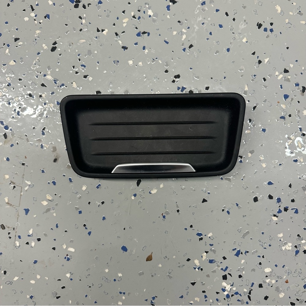 black BMW 3 and 4 series center console tray